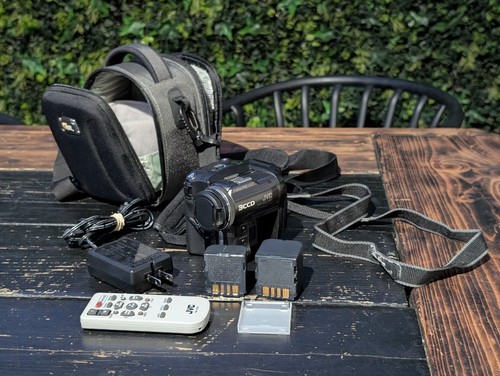 Videocamera vhs compatta jvc - videocamera,