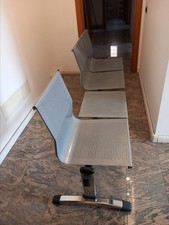Panca per Sala Attesa 3 Posti + tavolo da Ufficio in Acciaio Argento