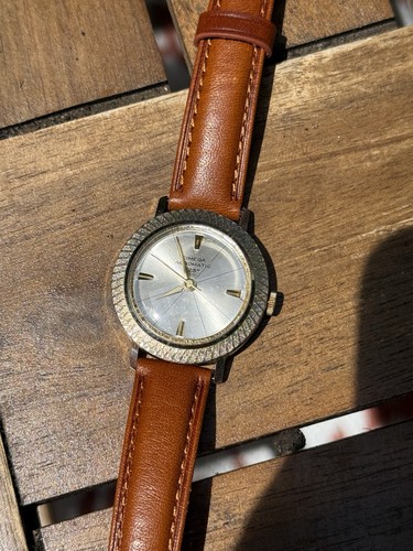 Orologio meccanico svizzero