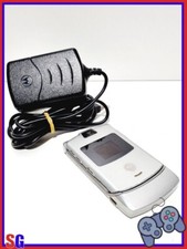 CELLULARE MOTOROLA RAZR V3 CON ALIMENTATORE ORIGINALE MOTOROLA NO BATTERIA USATO