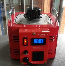 1 Auto Trasformatore variabile