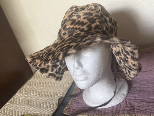 Cappello sole pelliccia stampa