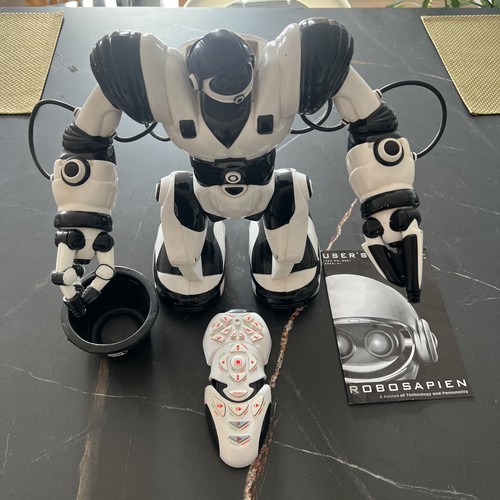 Wowwee robosapien robot - wowwee,