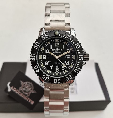 Orologio nuovo con - nuovo, scatola