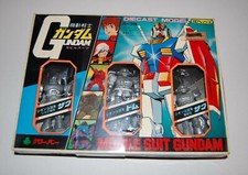 SET ZAKU DI CHAR, ZAKU DI MASSA E DOM SERIE GUNDAM 80MM DELLA CLOVER