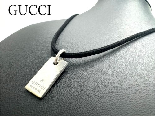 Collana lunga con - , placca