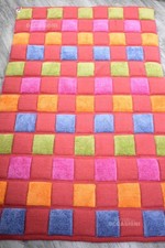 Tappeto Imbottito Rosso Colorato Quadretti 140x85 Cm