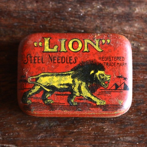 Antico leone aghi acciaio - aghi,