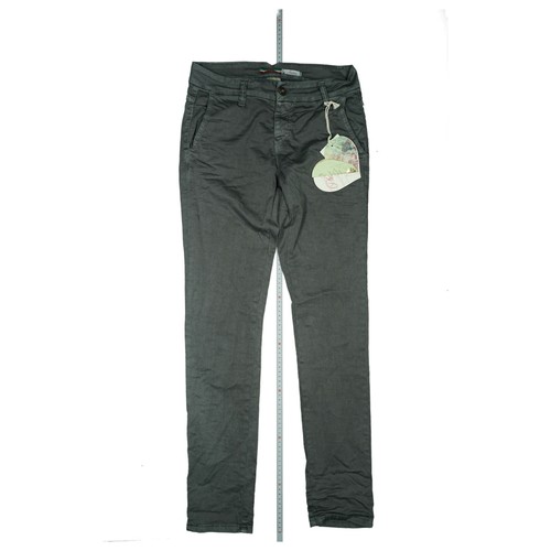 Please women stretch - please, women's