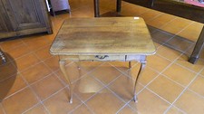 Antico Tavolino con Gambe a