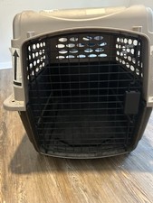 Retriever 1-Door Plastic Pet