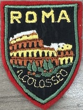 Vecchia Patch Scudetto O Toppe In Tessuto Ricamato Su Feltro Roma Colosseo 5x7cm