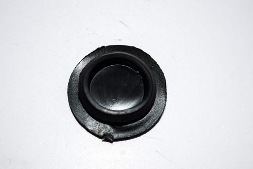 B004631 tappo nero cassone - tappo,
