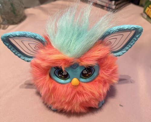 Hasbro furby coral - hasbro,
