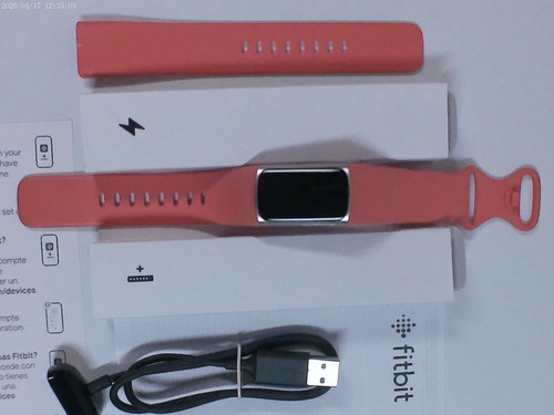 Fitbit charge fitness - fitbit,
