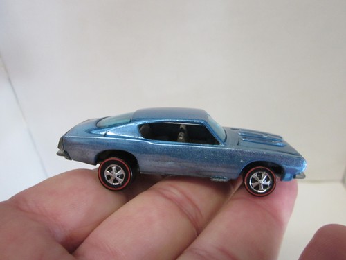 Hot wheels redline - hot, barracuda