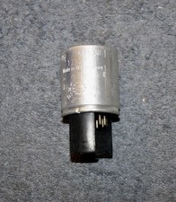 Volvo 240 264 - 1977 relè