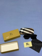 occhiali da sole Burberry