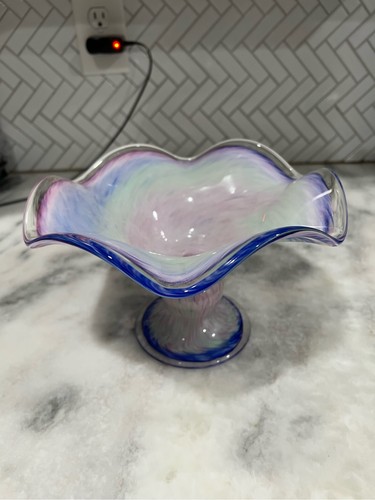 Stunning hand blown bowl - stunning,