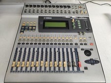 Mixer digitale Yamaha 01v