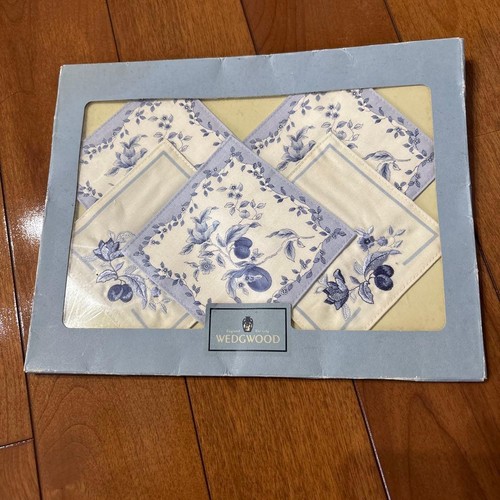 Set sottobicchieri tappetino