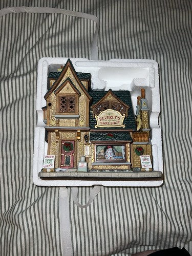 Lemax village collection - lemax,
