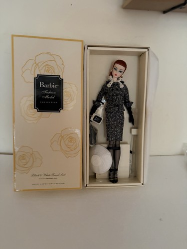 2016 silkstone barbie - 2016,