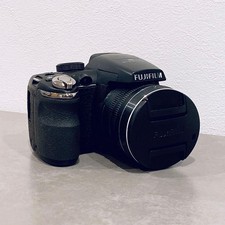 FUJIFILM FinePix S4500 Compact