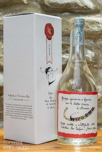 Grappa giovane fresca con le - grappa,