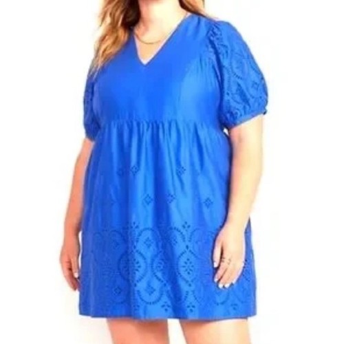 Vecchio abito blu navy royal