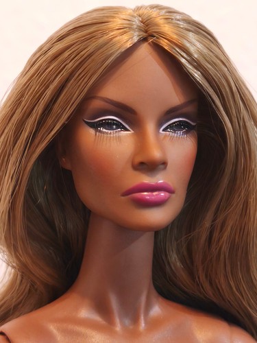 Fashion royalty coquette - royalty,