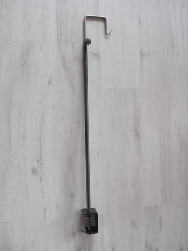Treppiede tavolo con base - con,