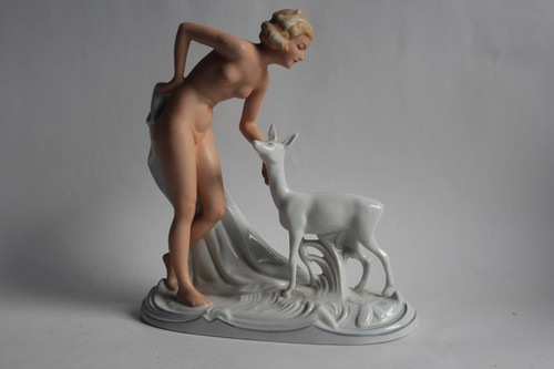 Femme nue faon porcelaine - nue,