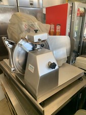 AFFETTATRICE VITTORIA