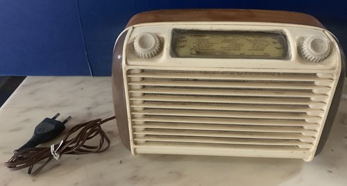 Vintage radio bachelite - vintage,