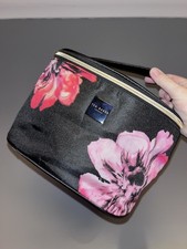 Ted Baker Vanity Case Morbido