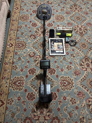 White dfx metal detector - white's,