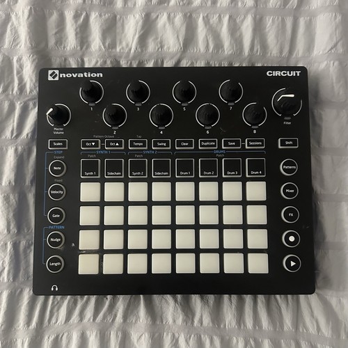 Novation circuit groove box - novation,