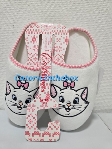 Chaussons pantoufles - /, /