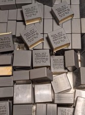 lotto di 50 pz Condensatore  2,2uF 275Vac P=27,5mm - MKP X2 