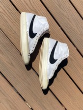 Nike Blazer Mid 77 Sneakers