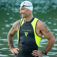 Volare V1 muta da triathlon da uomo senza maniche. Marchio australiano. Nuovo