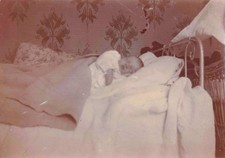 ANCIENNE PHOTOGRAPHIE JEUNE BÉBÉ EN PLEIN SOMMEIL