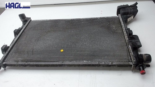 Radiatore a1685001302 - radiatore,
