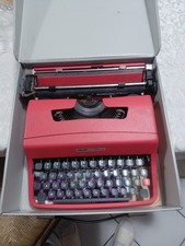 macchina da scrivere olivetti lettera 22