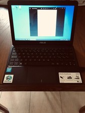 Asus  EEEBOOK X 205TA in ottime condizioni