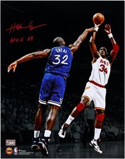 Foto firmata Hakeem Olajuwon