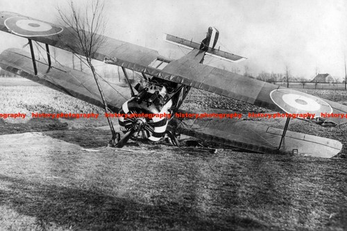 F028788 wreckage british - wreckage, of