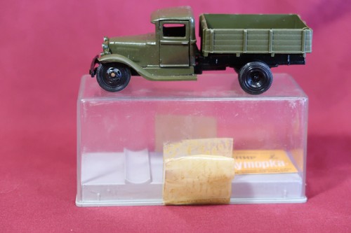 Modellino giocattolo camion