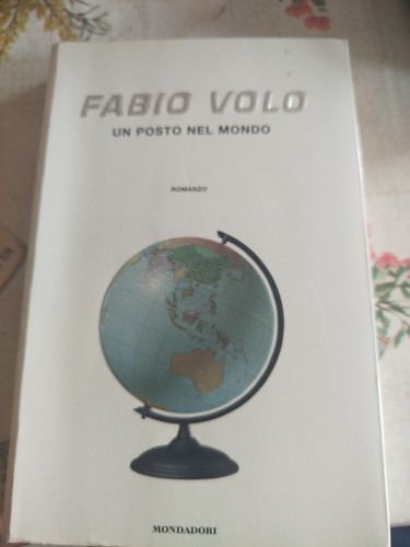 Libro romanzo posto - "un, nel